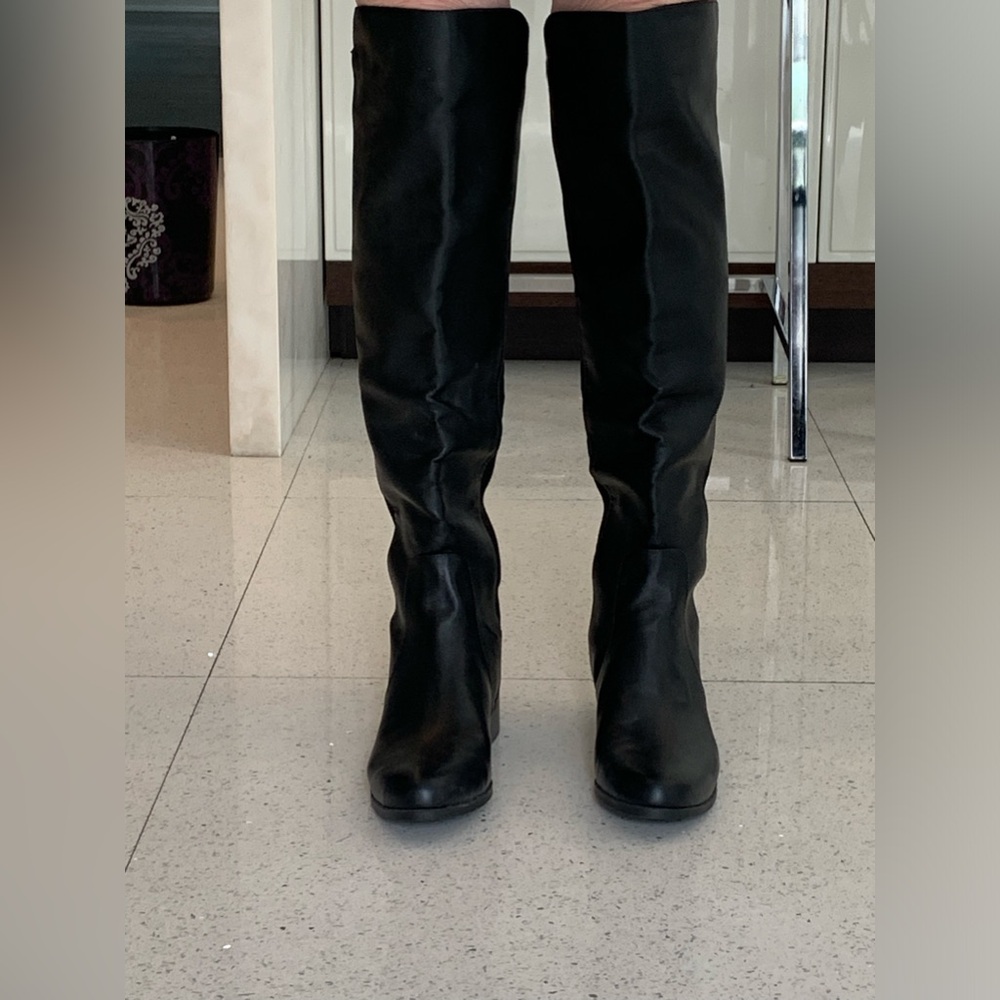 NWOT Unisa Women’s size 8 Black leather/fabric thigh high boots.